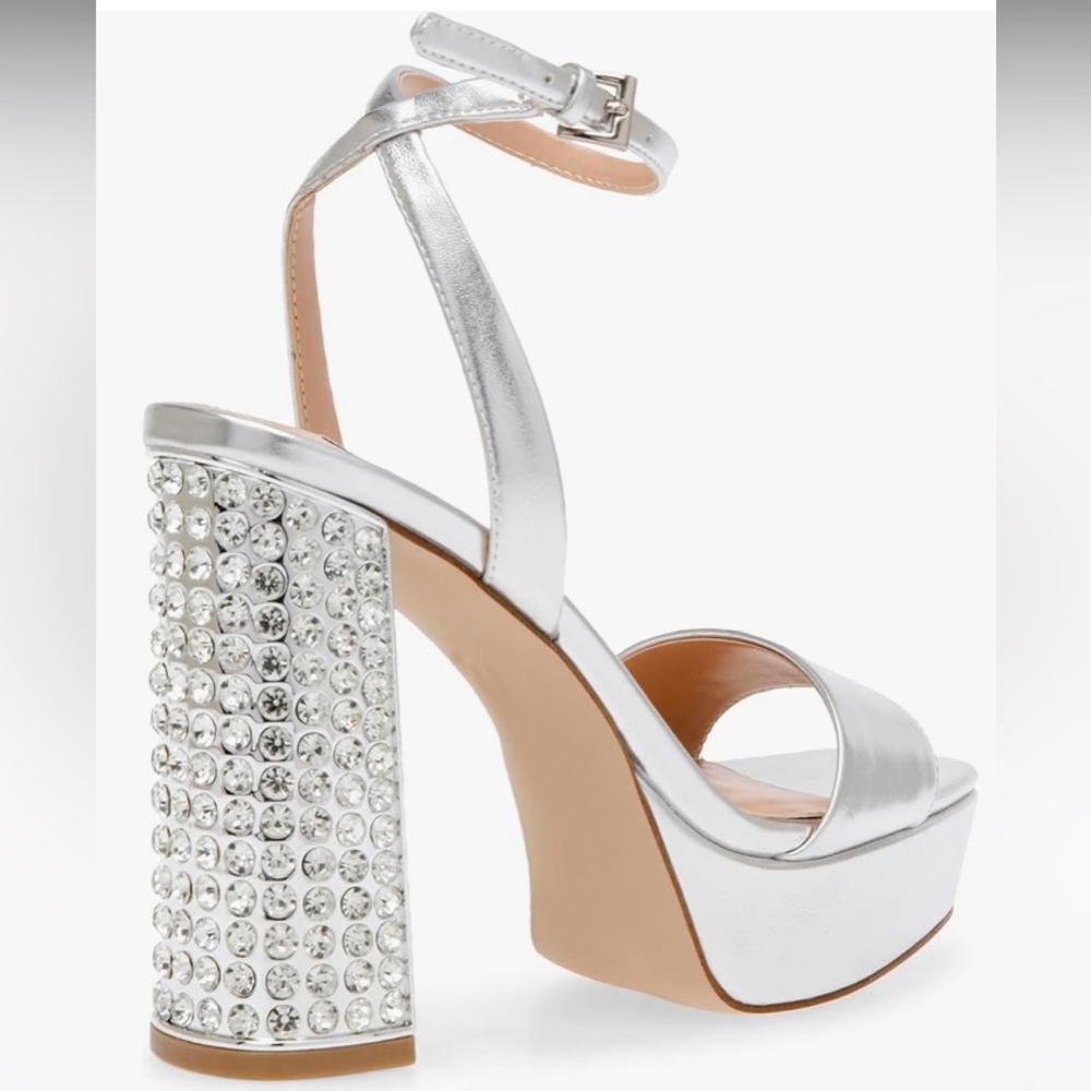 NWT Steve Madden Women’s Lasher Metallic Embellished Heels In Silver Size 5.5 - Picture 2 of 10